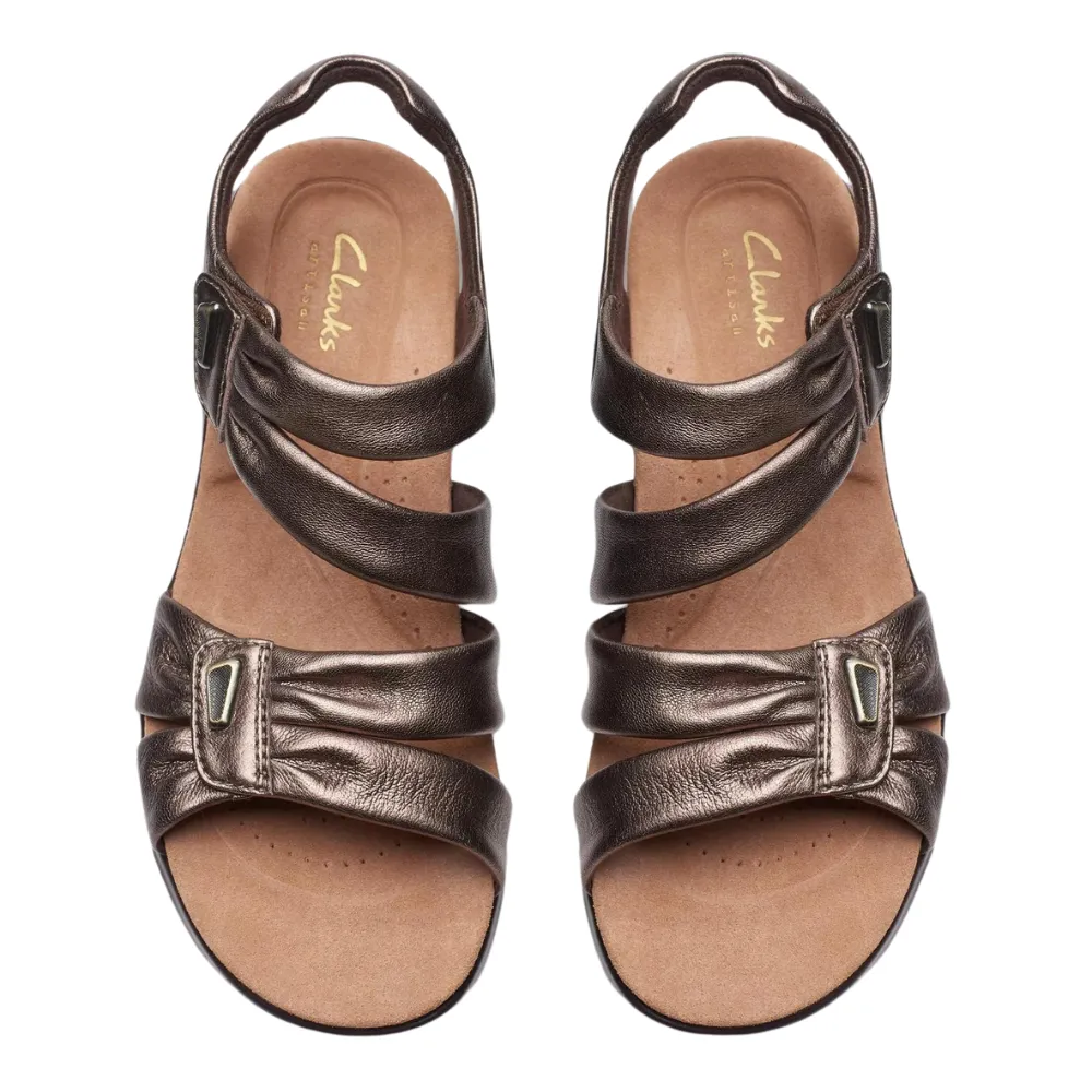 Clarks Kitly Ave Bronze Leather Sandal (Women's)