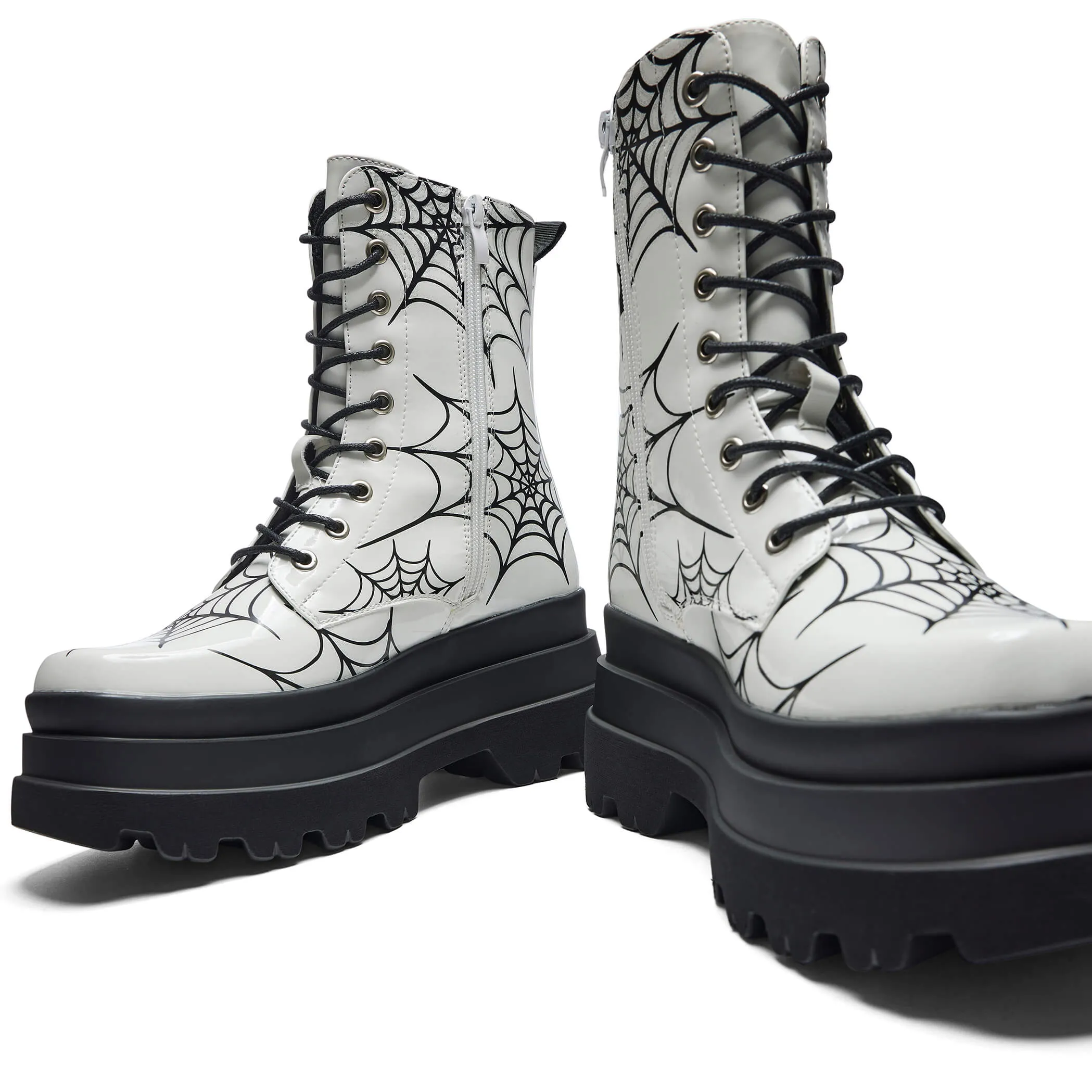 Web Trap Trident Boots